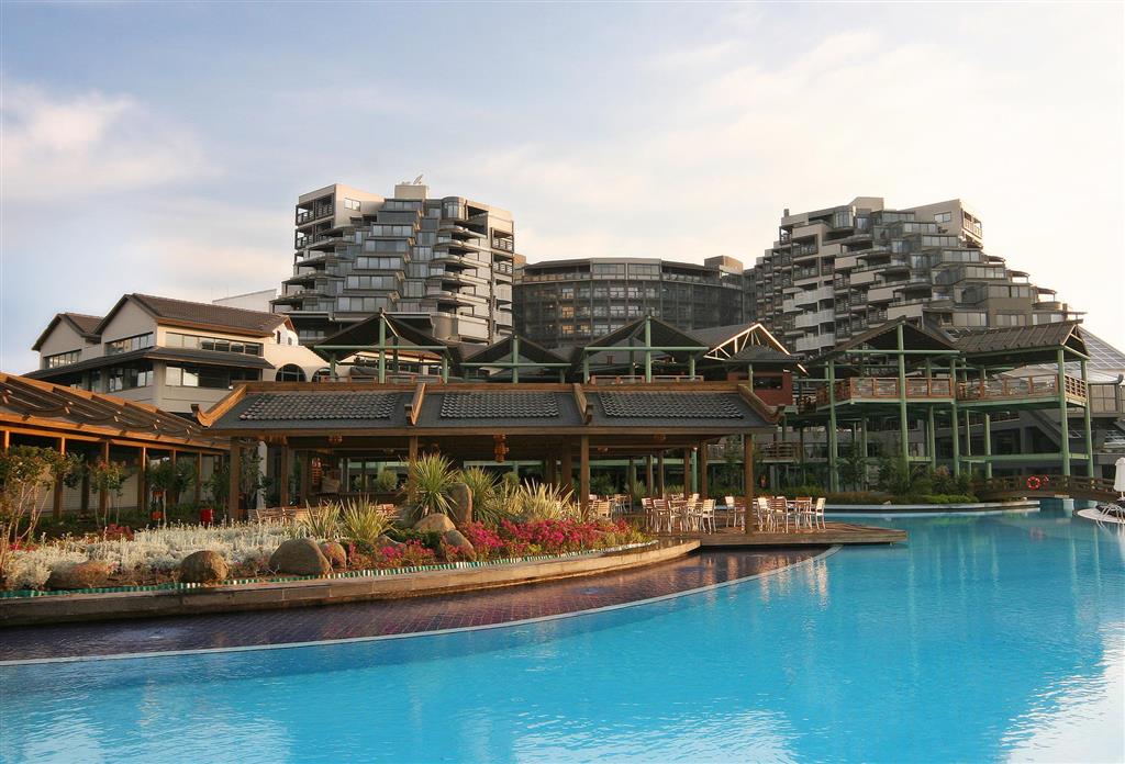 Limak Lara Deluxe Hotel & Resort 1