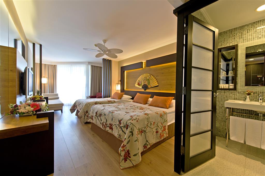 Limak Lara Deluxe Hotel & Resort 2