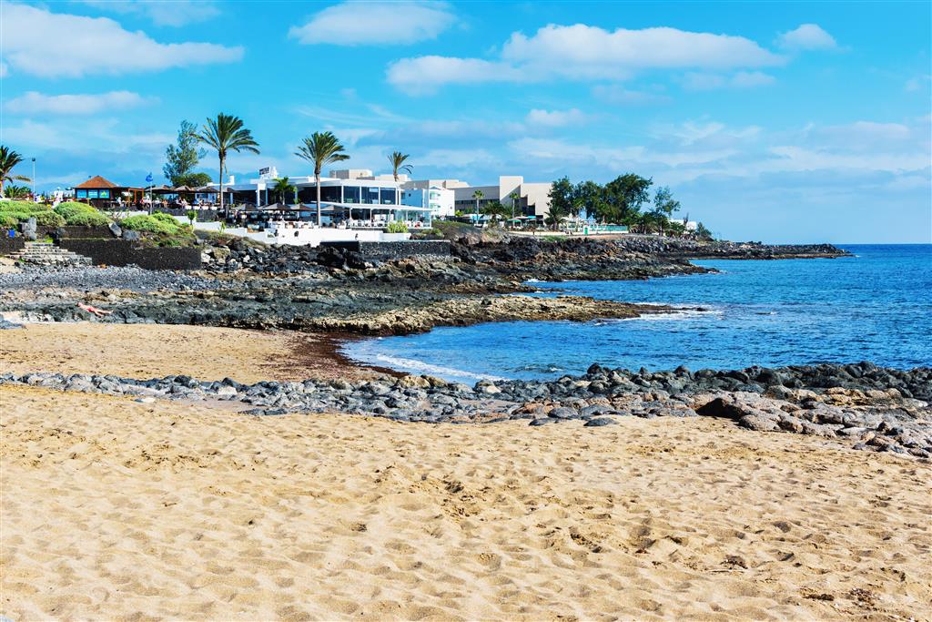Bluebay Lanzarote - pláž, playa Bastian - letecký zájazd od CK Turancar - Lanzarote, Costa Teguise