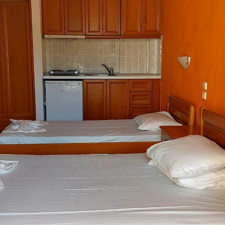 Apartmánový dom Stelios - interiér izby - zájazd autobusovou a individuálnou dopravou CK Turancar - Grécko, Olympská riviéra, Nei Pori