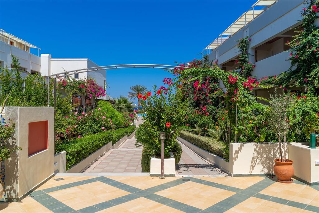 Hotel Hydramis Palace-hotelový areál-letecký zájazd CK Turancar-Kréta-Kavros