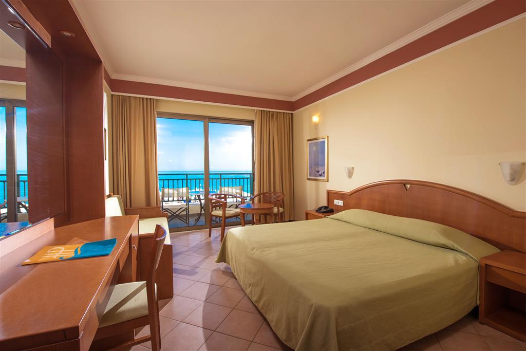 Hotel Hydramis Palace-izba-letecký zájazd CK Turancar-Kréta-Kavros
