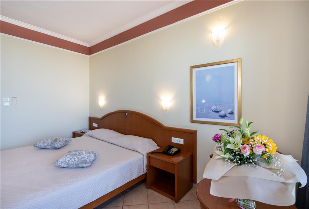 Hotel Hydramis Palace-izba-letecký zájazd CK Turancar-Kréta-Kavros