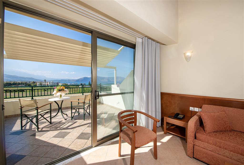 Hotel Hydramis Palace-izba a výhľad-letecký zájazd CK Turancar-Kréta-Kavros