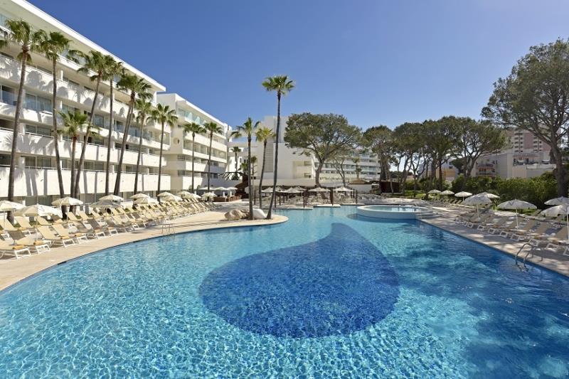 Iberostar Cristina - bazén - letecký zájazd CK Turancar - Malorka, Playa de Palma