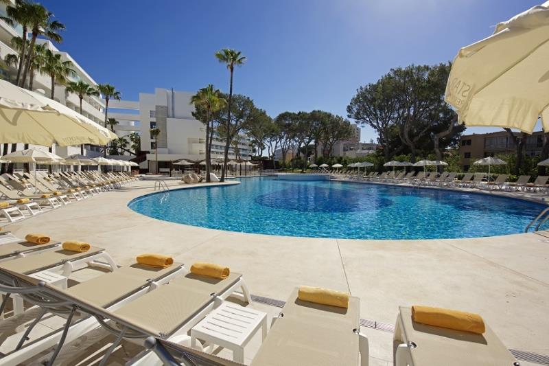Iberostar Cristina - bazén - letecký zájazd CK Turancar - Malorka, Playa de Palma