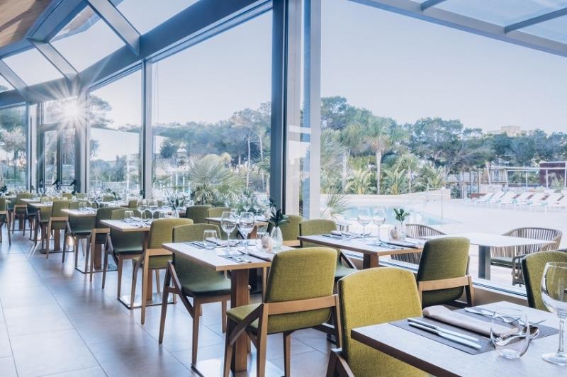 Iberostar Selection Llaut Palma - reštaurácia - letecký zájazd CK Turancar - Malorka, Playa de Palma