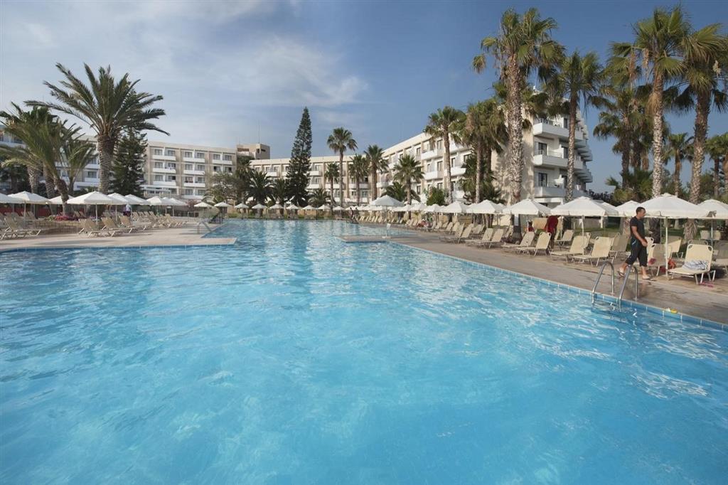 Louis Phaeton Beach - izba - letecký zájazd CK Turancar - Cyprus, Paphos
