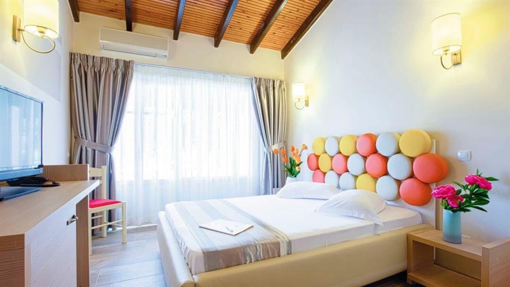 Hotel Michelangelo - izba - letecký zájazd s CK Turancar Korfu - Kassiopi