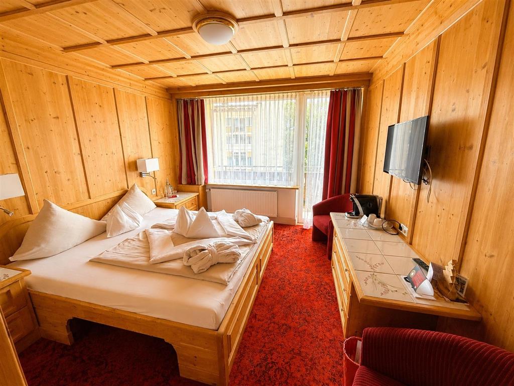 Hotel Latini - zájazd CK Turancar - Rakúsko zima - Salzburgerland- Zell am See