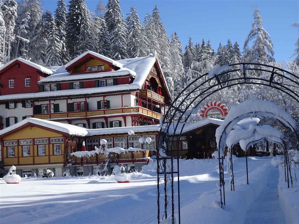 Parkhotel Sole Paradiso - zájazd CKTurancar - Taliansko zima - 3 Zinnen Dolomites