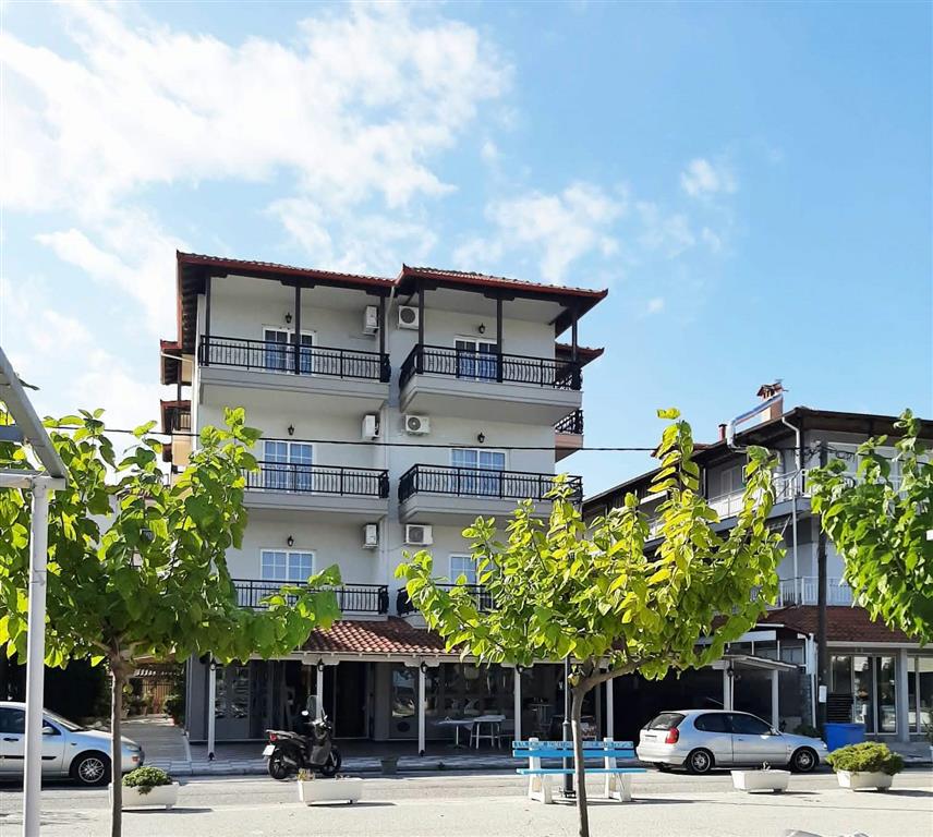 Hotel IRO - exteriér - autobusový a letecký zájazd CK TURANCAR