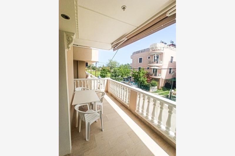 Apartmány Apollon - balkón - autobusový zájazd CK TURANCAR