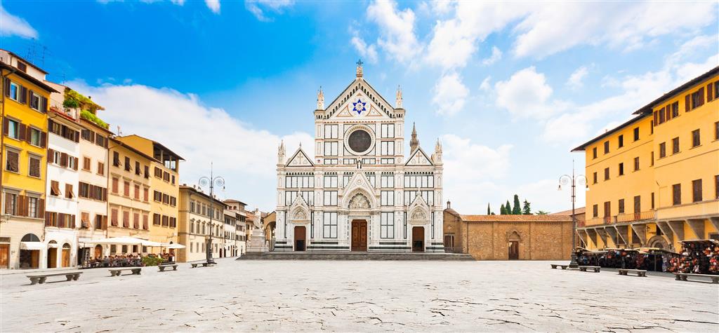 CK Turancar, Letecký poznávací zájazd, Taliansko, Florencia - kolíska renecancie, katedrála Santa Croce