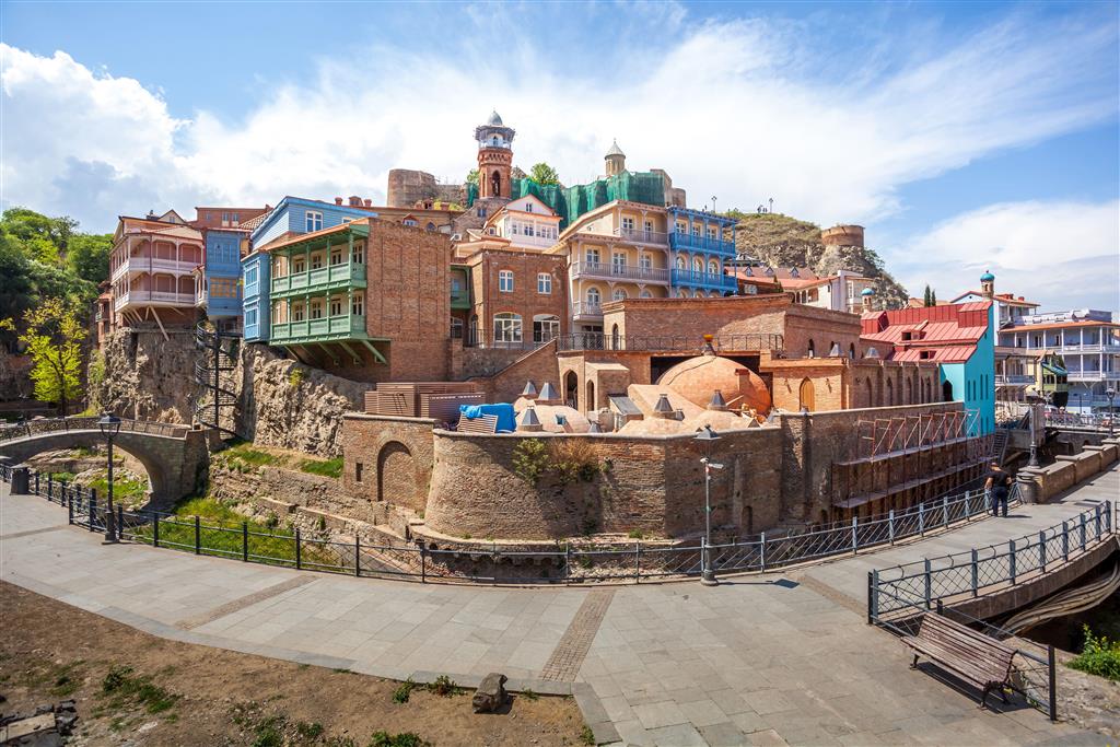 CK Turancar, Letecký poznávací zájazd, Gruzínska mozaika, Tbilisi, kúpelná štvrť Abanotubani