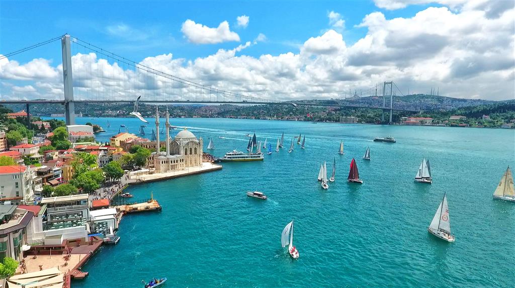 CK Turancar, Letecký poznávací zájazd, Turecko, Istanbul - mesto tisícich príbehov, Bospor