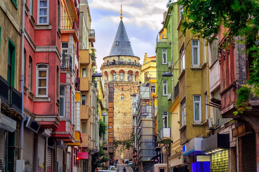 CK Turancar, Letecký poznávací zájazd, Turecko, Istanbul - mesto tisícich príbehov, panoráma mesta a veža Galata