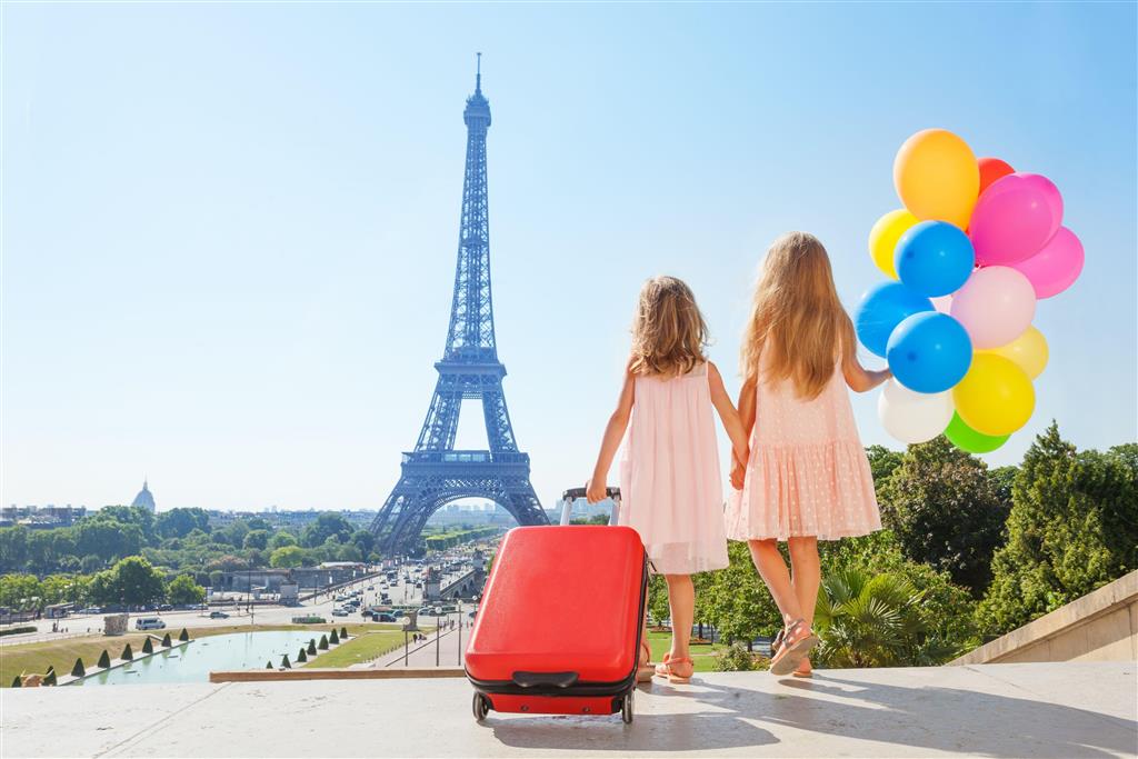 CK Turancar, autobusový poznávací zájazd, Paríž a Disneyland, Eiffelova veža