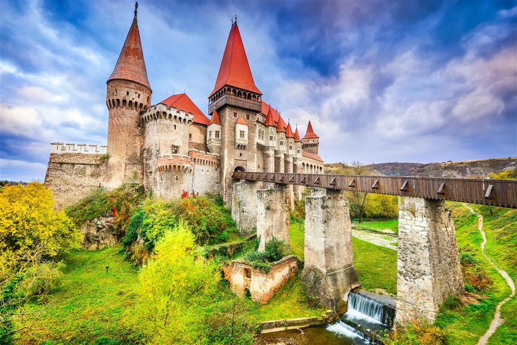 CK Turancar, autobusový poznávací zájazd, Rumunsko - Sedmohradsko a Transylvánia, Hunedoara, hrad Mateja Korvína