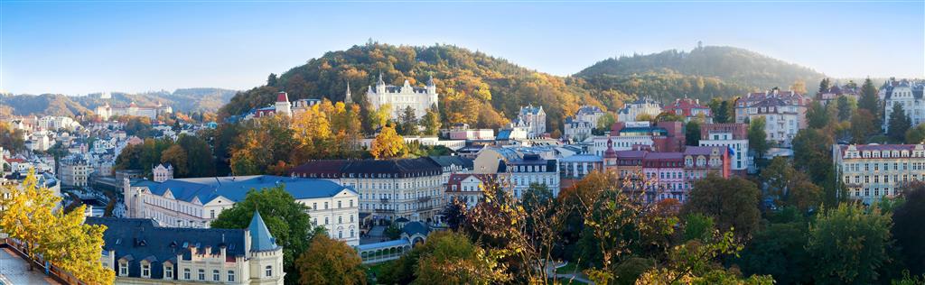 CK Turancar, autobusový poznávací zájazd, Zlatý český trojuholník, Karlovy Vary, panoráma mesta