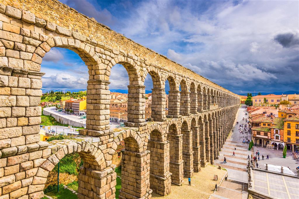 CK Turancar, Letecký poznávací zájazd, Španielsko poklady UNESCO, Segovia, rímsky akvadukt