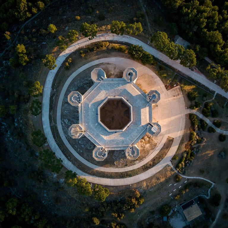 CK Turancar, letecký poznávací zájazd, Apúlia - klenot na juhu Talianska, Castel del Monte