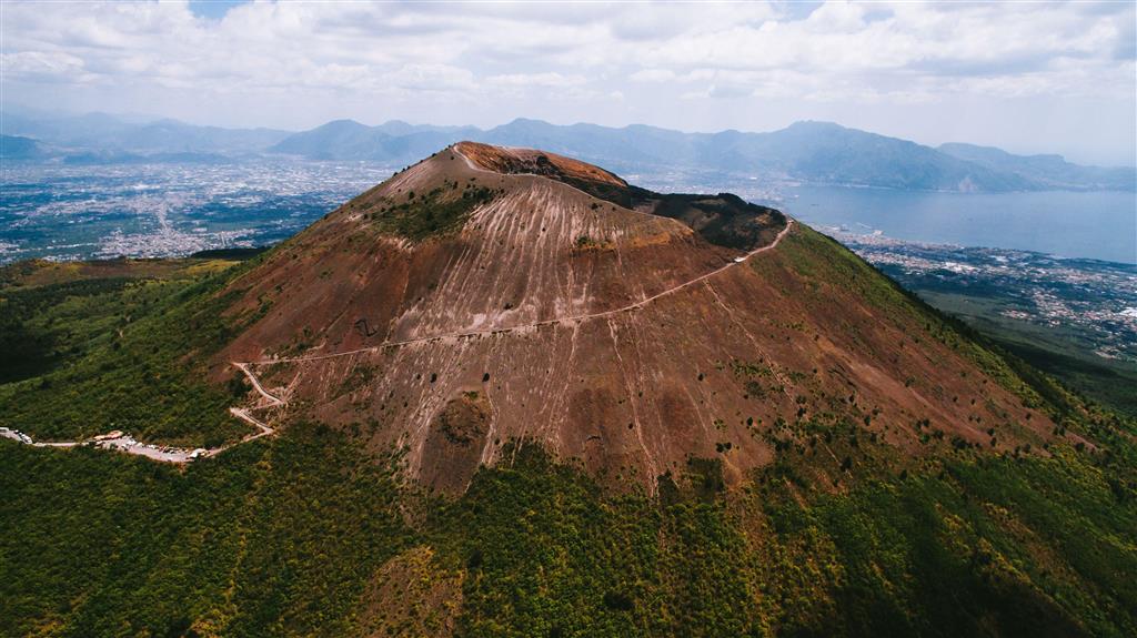 CK Turancar, Letecký poznávací zájazd, Kampánia a čarovný ostrov Capri,, sopka Vezuv