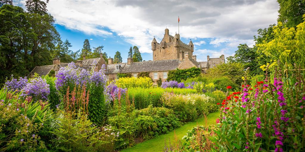 CK Turancar, letecký poznávací zájazd, Tajomstvá Škótska a jazera Loch Ness, Cawdor Castle