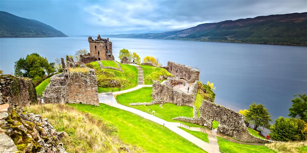 CK Turancar, letecký poznávací zájazd, Tajomstvá Škótska a jazera Loch Ness, Urquhart Castle