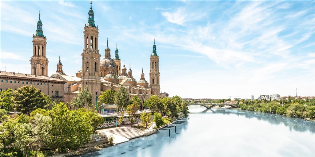 CK Turancar, Letecký poznávací zájazd, Mestá pod Pyrenejami, Zaragoza