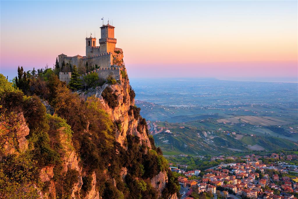 Poznávacie zájazdy CK Turancar, Bologna a San Maríno s kúpaním, San Marino