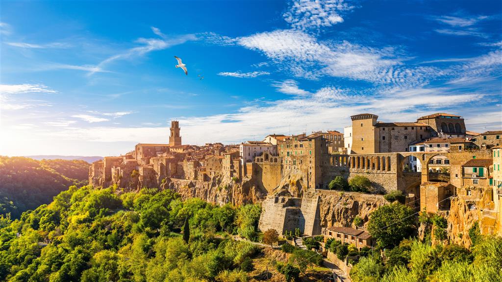 CK Turancar, letecký poznávací zájazd, Zákutia Toskánska a ostrov Elba, Pitigliano
