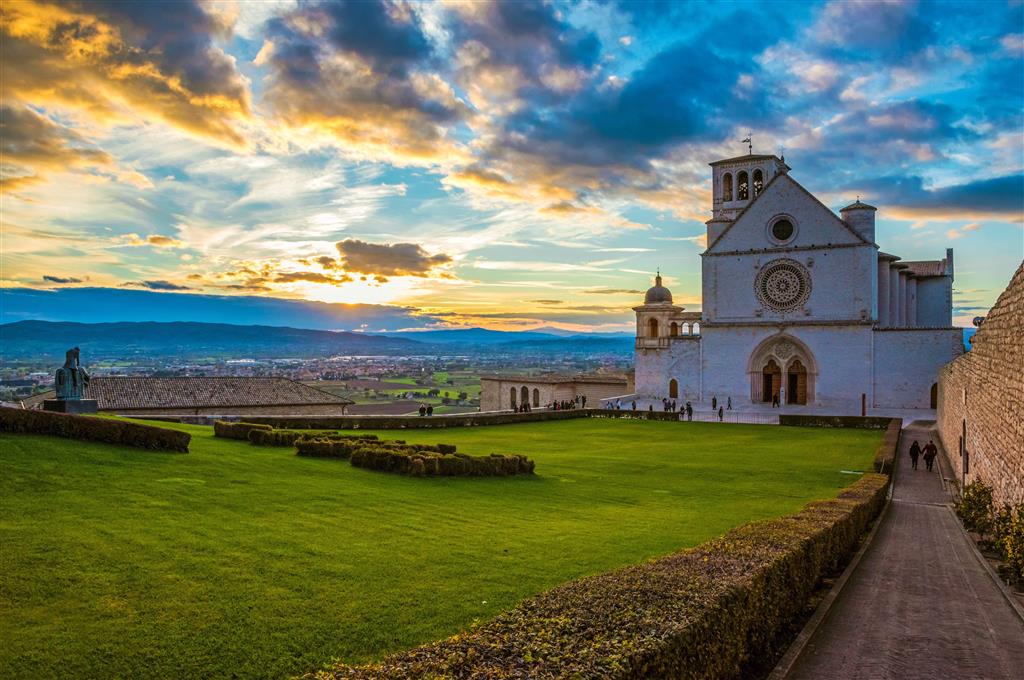 CK Turancar, letecký poznávací zájazd, Tajomstvá Umbrie a Lazia, Assisi