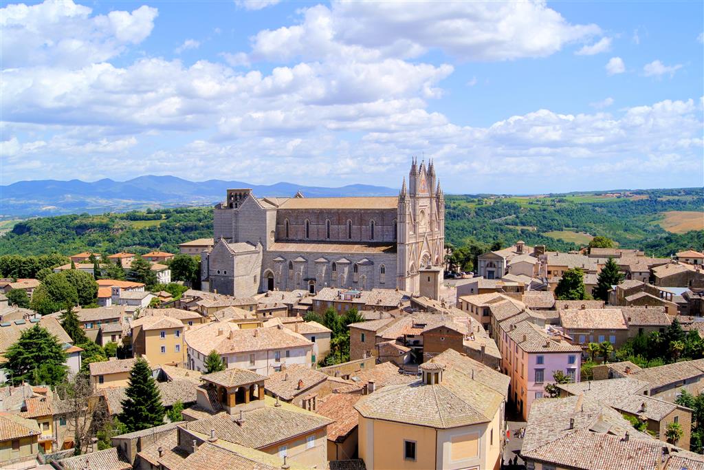 CK Turancar, letecký poznávací zájazd, Tajomstvá Umbrie a Lazia, Orvieto