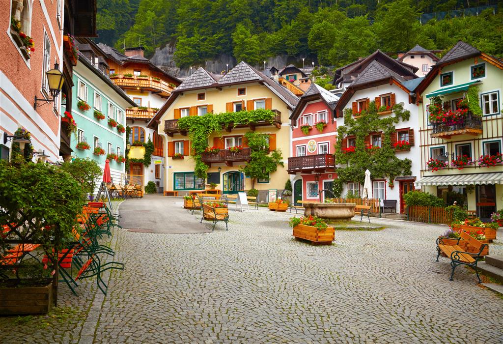CK Turancar, poznávacie zájazdy autobusom, Rakúske jazerá a Hallstatt, Gmunden, Hallstatt - námestie