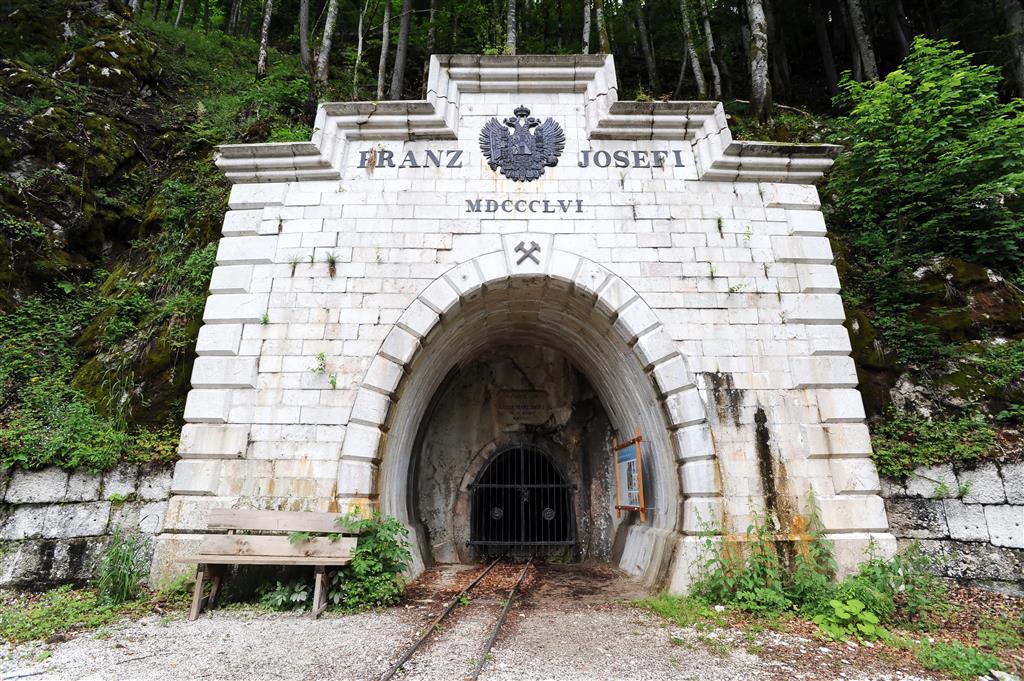 CK Turancar, poznávacie zájazdy autobusom, Rakúske jazerá a Hallstatt, Hallstatt, vchod do soľnej bane