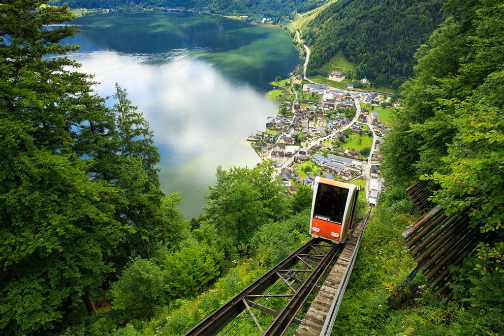 CK Turancar, poznávacie zájazdy autobusom, Rakúske jazerá a Hallstatt, Hallstatt