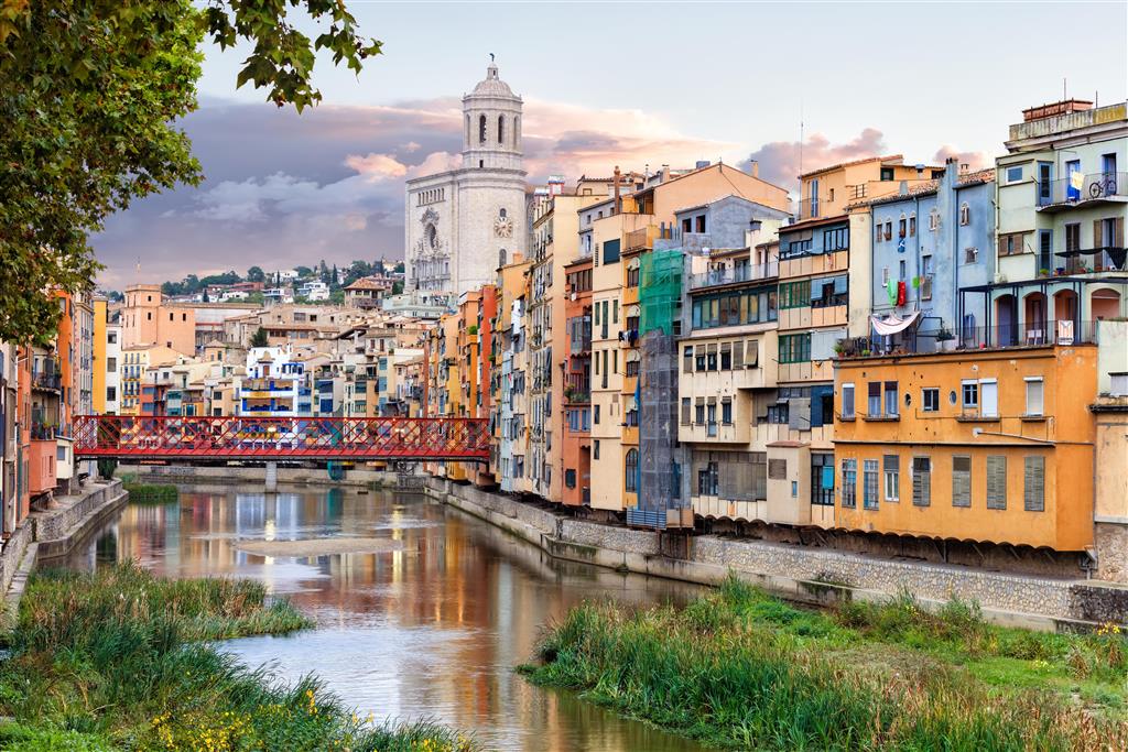 CK Turancar, Letecké poznávacie zájazdy, Španielsko, Barcelona, Girona a Montserrat s kúpaním, Girona