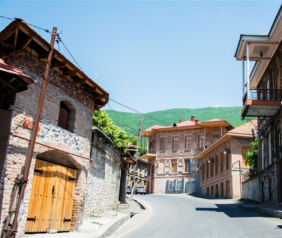 CK Turancar, letecké poznávacie zájazdy, Azerbajdžan - krajina ohňa, Sheki