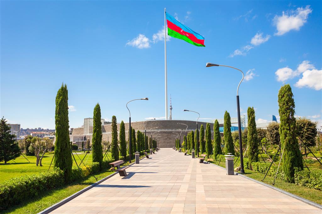 CK Turancar, letecké poznávacie zájazdy, Azerbajdžan - krajina ohňa, Baku